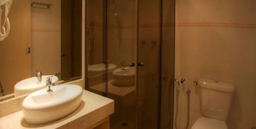 Comfort Tek Büyük veya İki Ayrı Yataklı Oda