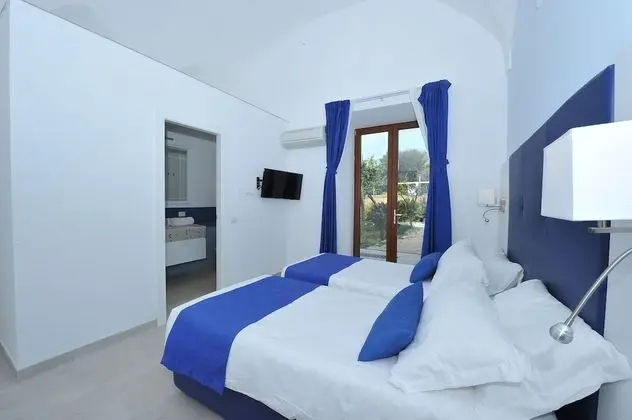 Tek Büyük veya İki Ayrı Yataklı Oda, Veranda