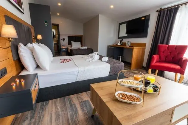 Suite Oda - 3 Kişilik, Deniz Manzaralı, Klimalı