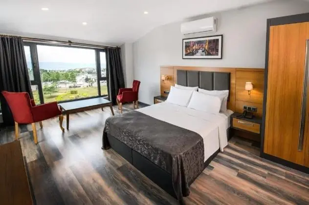 Suite Oda - 3 Kişilik, Deniz Manzaralı, Klimalı