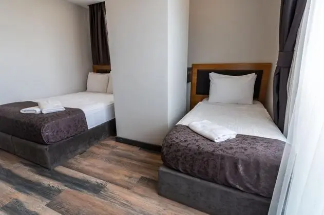 Triple, Deniz Manzaralı, Klimalı
