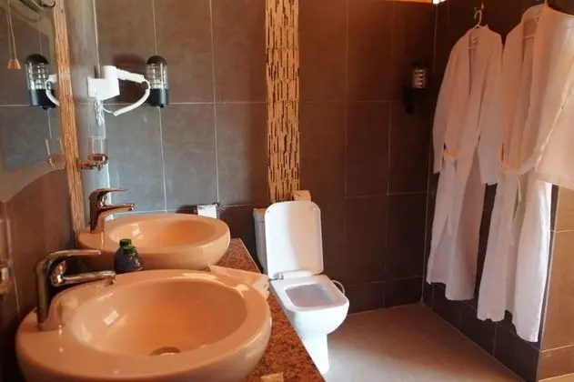 Deluxe Tek Büyük veya İki Ayrı Yataklı Oda, Birden Çok Yatak, Dağ Manzaralı
