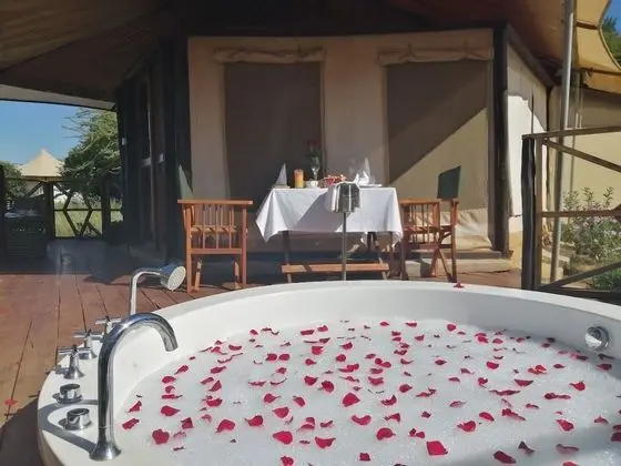 Deluxe Tek Büyük veya İki Ayrı Yataklı Oda, Birden Çok Yatak, Dağ Manzaralı