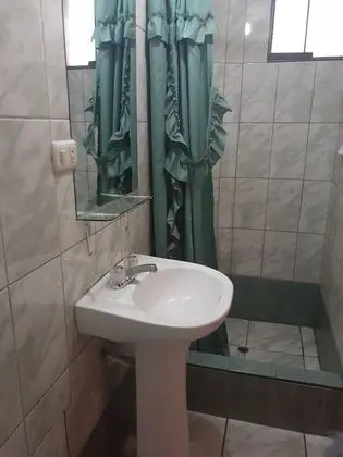 Üç Kişilik Oda