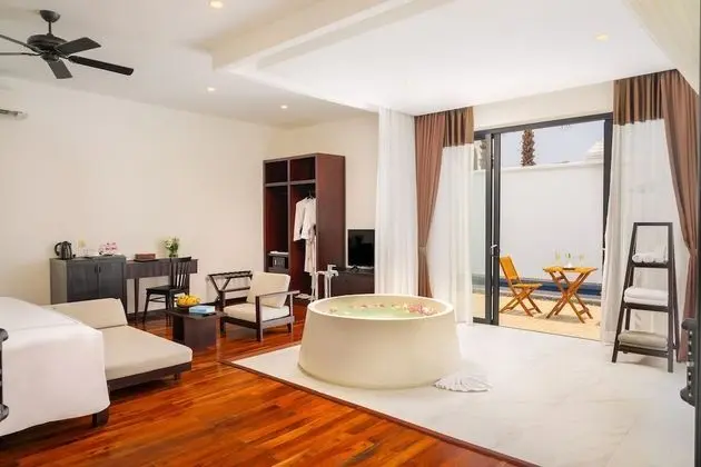 Family Suite with Double Private Pool