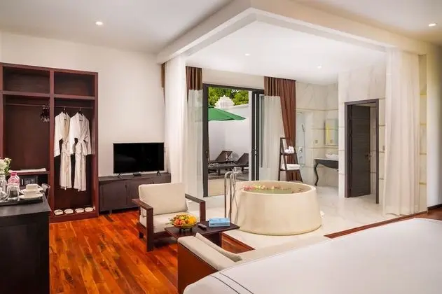 Family Suite with Double Private Pool