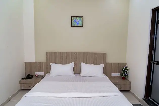 Deluxe Ac Rooms