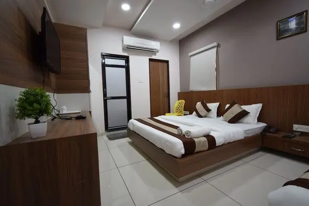 Three Bed AC Room