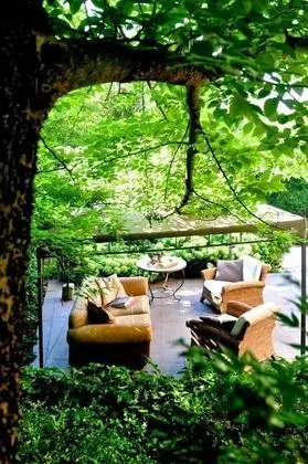 Tek Büyük Yataklı Oda, Bahçe Manzaralı (East Wing)