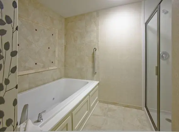 Executive Süit, Köşe (2 Queens Beds, 1 Sofa Bed)