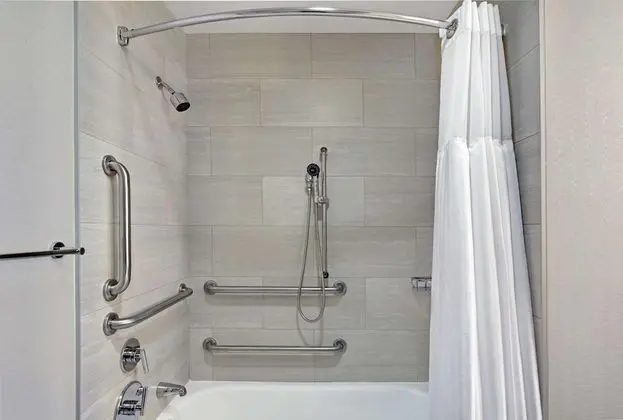 Süit, Şehir Manzaralı, Köşe (2 Double Beds & 1 Sofabed)