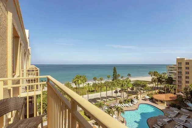 Suite, 1 King Bed, Oceanview, Sit Down Balcony