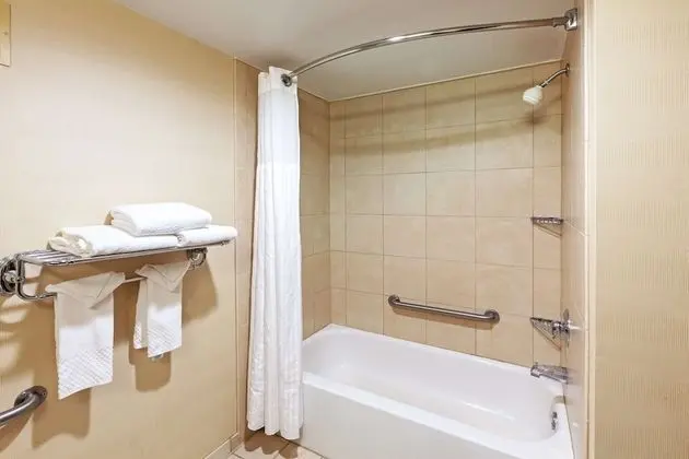 Süit, Engellilere Uygun, Sigara İçilmez