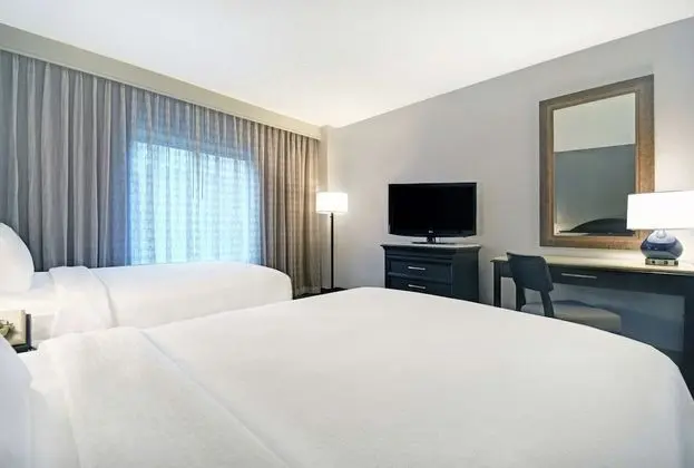 Standard Süit, Sigara İçilmez (2 Double Beds with Sofa Bed)