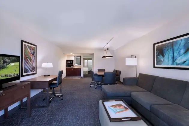 Executive Süit, 1 En Büyük (King) Boy Yatak (2 Room SQ FT 645)