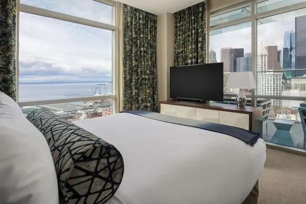 Çatı Katı Süiti (Penthouse), 1 En Büyük (King) Boy Yatak, Engellilere Uygun (Water View, Hearing)