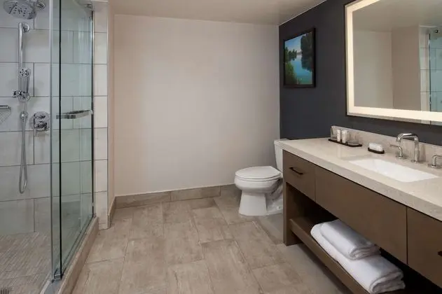 Presidential Süit, 1 En Büyük (King) Boy Yatak, Nehir Manzaralı (2 Room Suite)