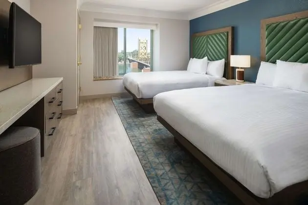 Süit, 2 Büyük (Queen) Boy Yatak (2 Room Suite)