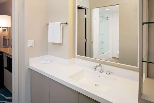 Oda, 1 En Büyük (King) Boy Yatak, Balkon, Koy Manzaralı