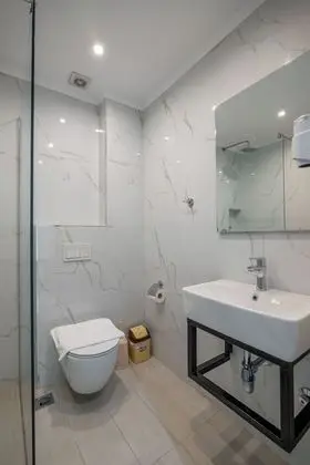 Tek Büyük Yataklı Oda, Dağ Manzaralı