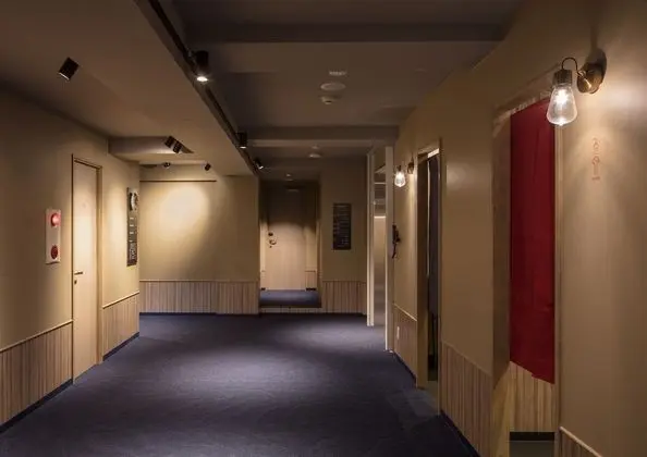 Tek Büyük Yataklı Oda, Ortak Banyo (1 Double Bed)