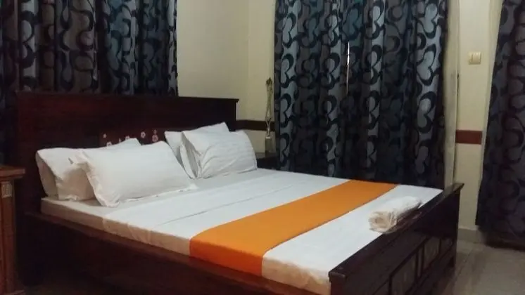 Tek Büyük veya İki Ayrı Yataklı Oda