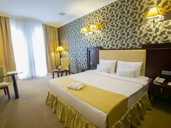 Superior Tek Büyük veya İki Ayrı Yataklı Oda