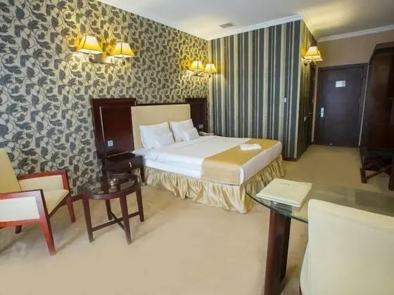 Superior Tek Büyük veya İki Ayrı Yataklı Oda