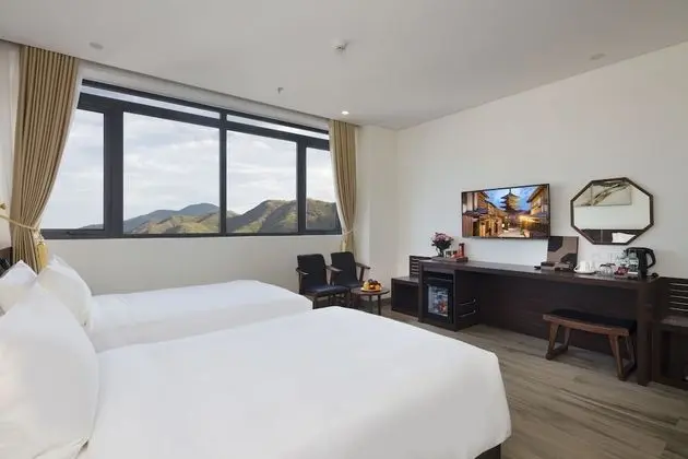 Deluxe Tek Büyük Yataklı Oda, Şehir Manzaralı