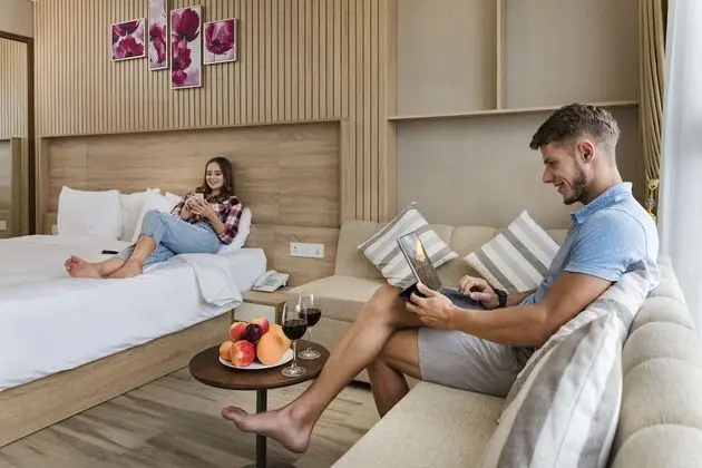 Family Oda, Okyanus Manzaralı