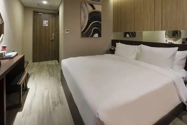 Superior Tek Büyük Yataklı Oda, Şehir Manzaralı