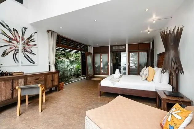 Luxury Villa, 3 Yatak Odası, Deniz Manzaralı, Denize Sıfır