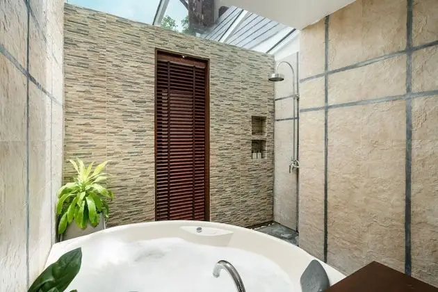 Luxury Villa, 3 Yatak Odası, Deniz Manzaralı, Denize Sıfır
