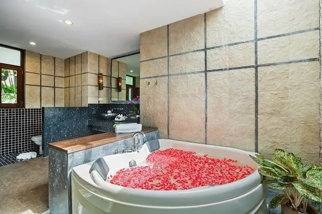Luxury Villa, 3 Yatak Odası, Deniz Manzaralı, Denize Sıfır