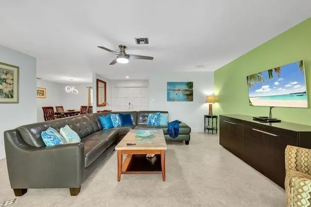Deluxe Villa, 4 Yatak Odası, Kişiye Özel Havuzlu, Kanal Manzaralı