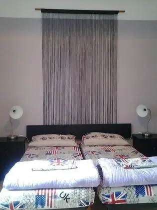 Ortak Ranzalı Oda, Karma Ranzalı Oda, Engellilere Uygun (5 Pax)