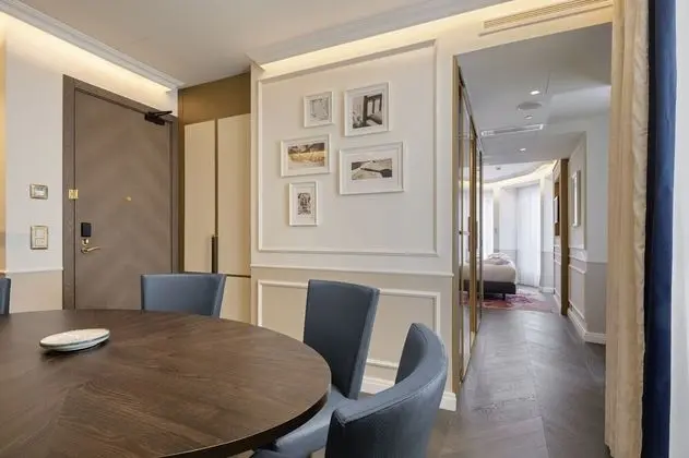 Süit, 1 En Büyük (King) Boy Yatak, Köşe (City)