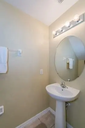 Ev