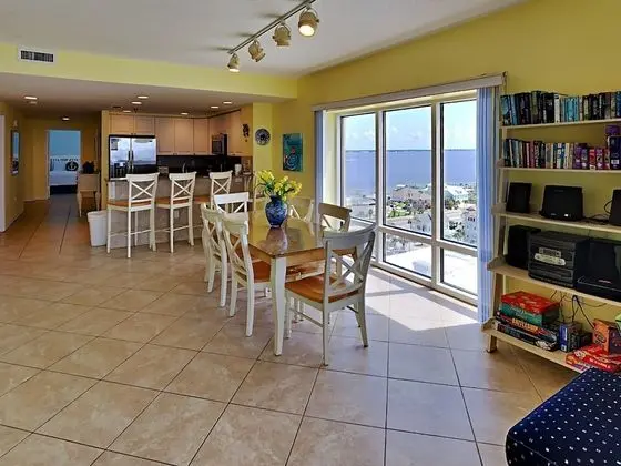 Daire, Birden Çok Yatak, Balkon, Okyanus Manzaralı (#1201)