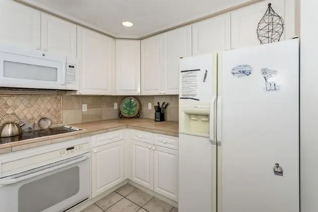 3 Bedrooms Gulf Front Condo, Beach Chairs Included