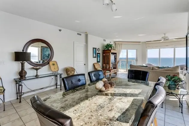 3 Bedrooms Gulf Front Condo, Beach Chairs Included