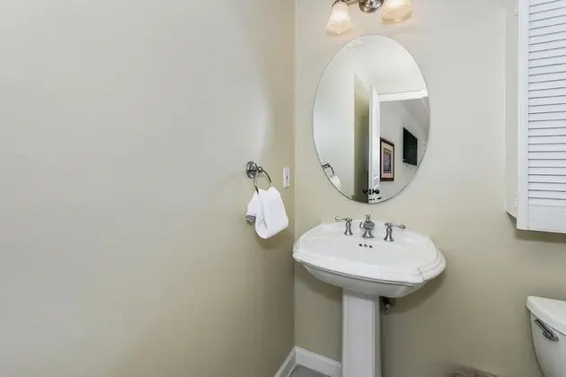3 Bedrooms Gulf Front Condo, Beach Chairs Included