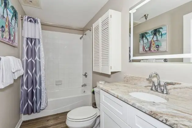 Two Bedroom Gulf Front Condo, Beach Chairs Included