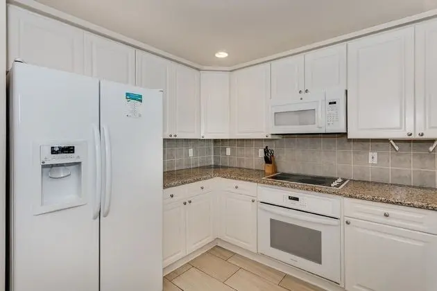 Two Bedroom Gulf Front Condo, Beach Chairs Included
