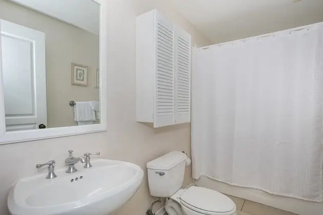 Two Bedroom Gulf Front Condo, Beach Chairs Included