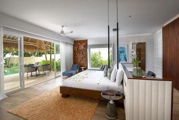 Superior Beach Villa with Pool