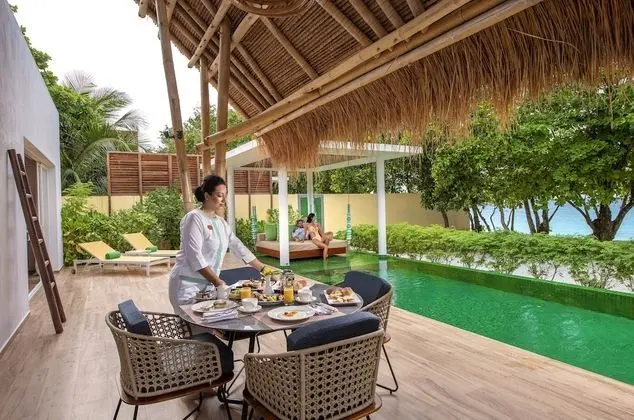 Superior Beach Villa with Pool
