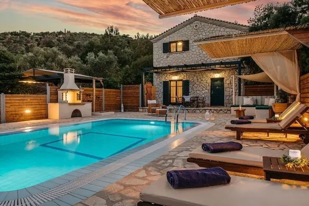 Villa, 2 Yatak Odası, Kişiye Özel Havuzlu