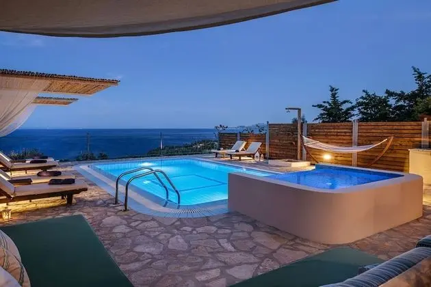 Superior Villa, 2 Yatak Odası, Kişiye Özel Havuzlu