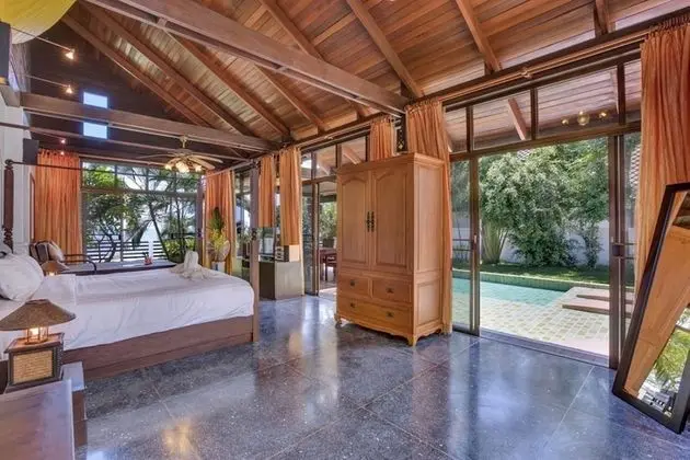 4-Bedroom Villa